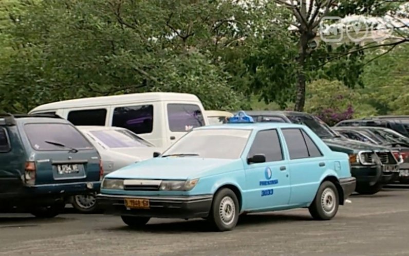 1993 Mazda Vantrend [FA4]