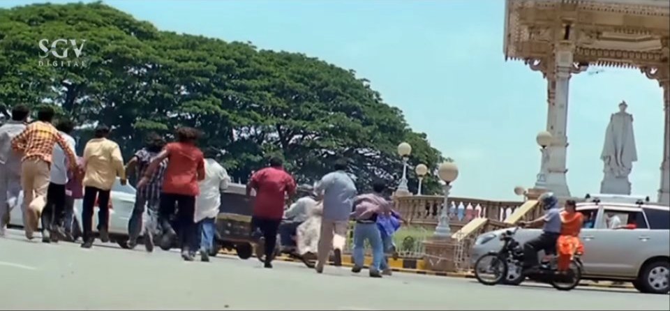 2005 Toyota Innova [AN40]