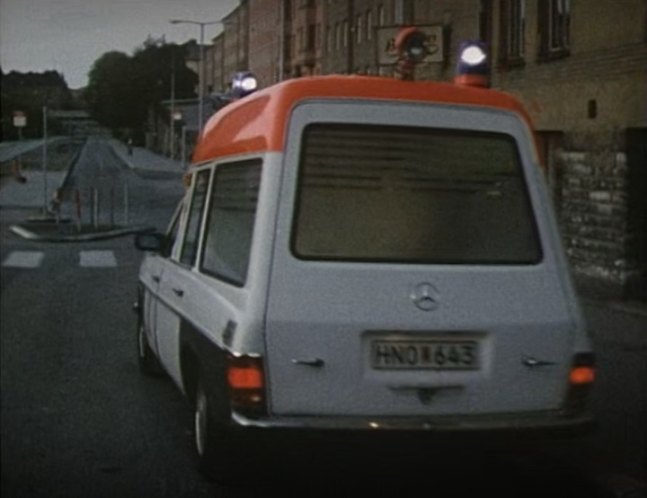 1974 Mercedes-Benz 230.6 Ambulans [W114]