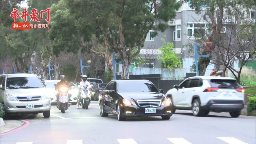 2010 Toyota Innova 2.7 J [TGN41]