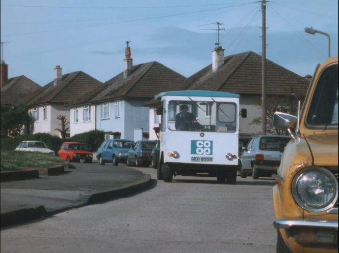 Smiths Cabac Milk Float