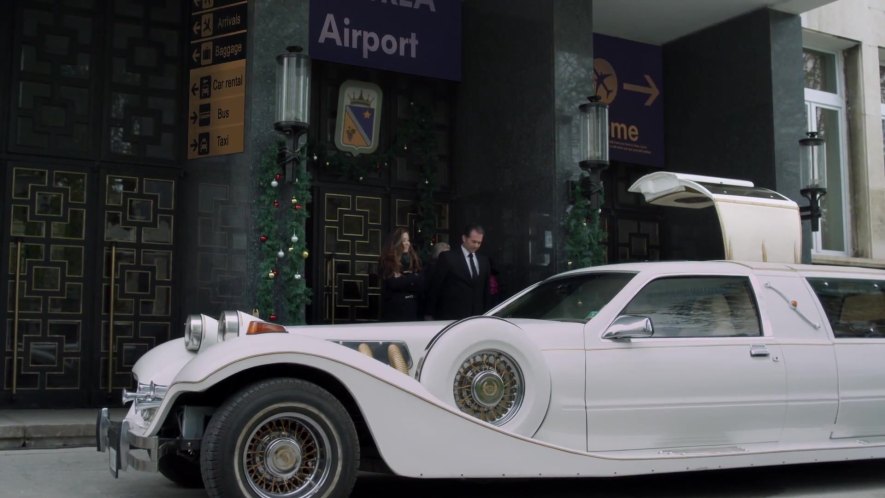 CMC Classic Tiffany Stretched Limousine