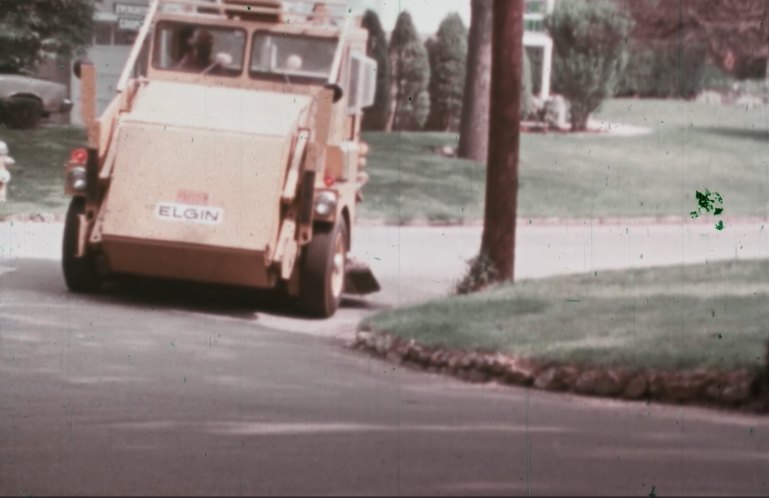 Elgin Pelican Streetsweeper