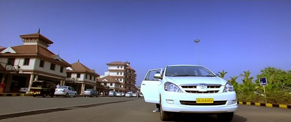 2005 Toyota Innova [AN40]