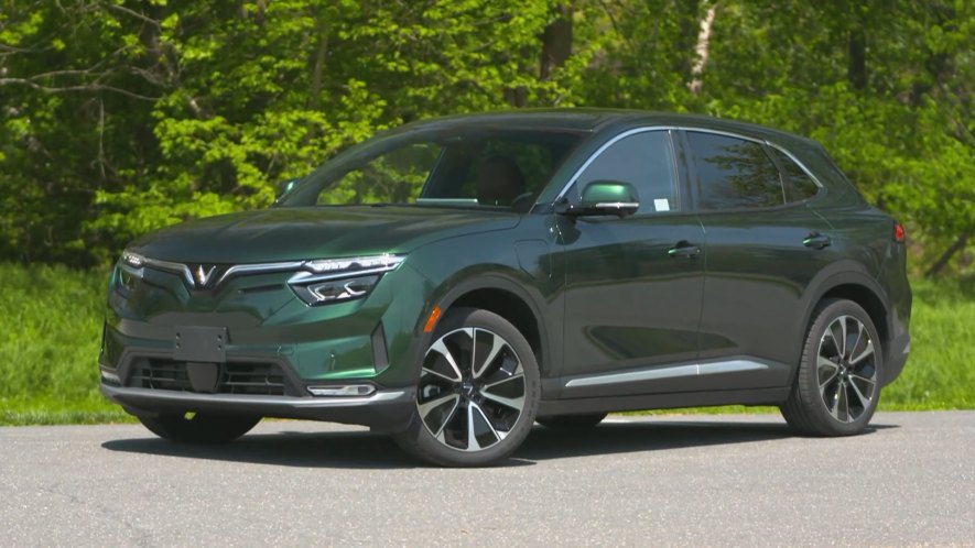 2025 VinFast VF 8