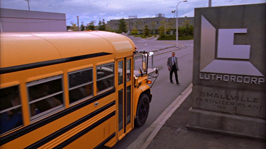 GMC B-Series Blue Bird