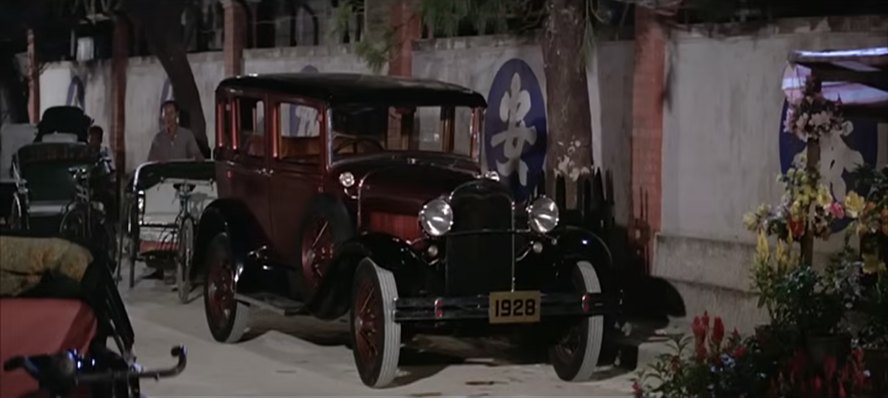 1928 Ford Model A Town Sedan
