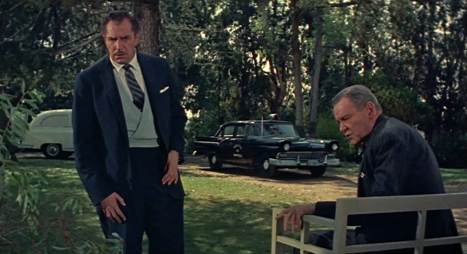 1957 Ford Custom 4-door Sedan