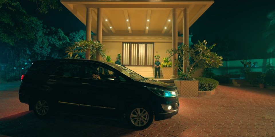 2016 Toyota Innova Crysta [AN140]