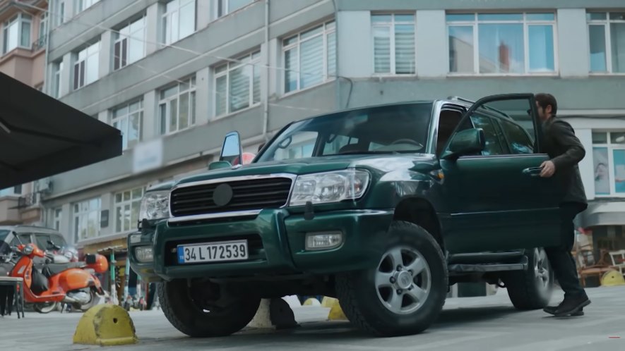 Toyota Land Cruiser [J100]