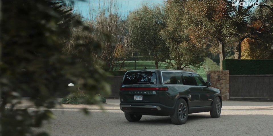 2023 Rivian R1S