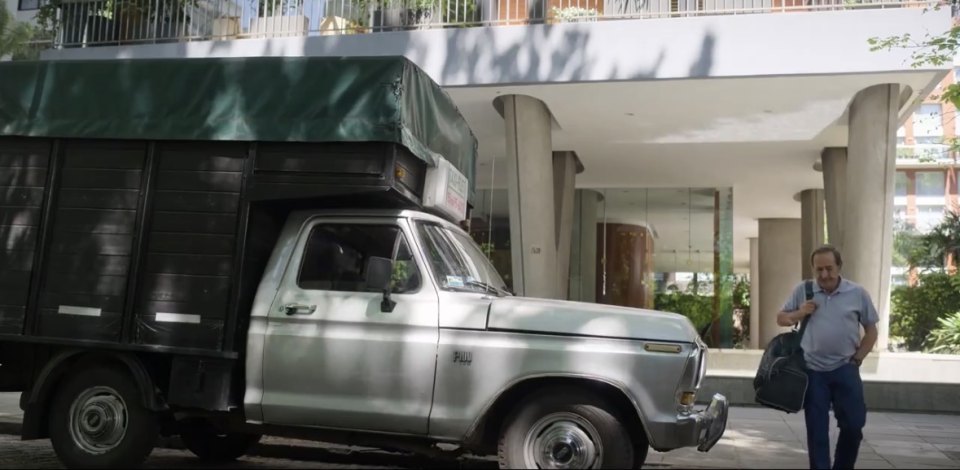 Ford F-100
