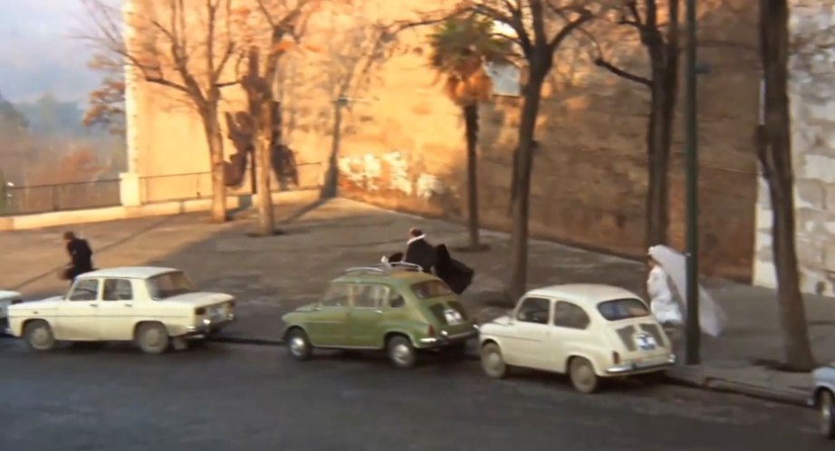 SEAT 600
