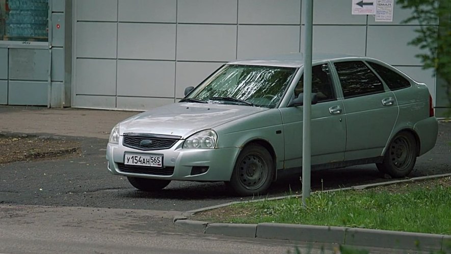 Lada Priora [2172]