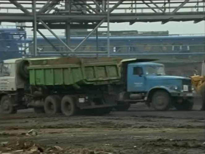 KrAZ 256