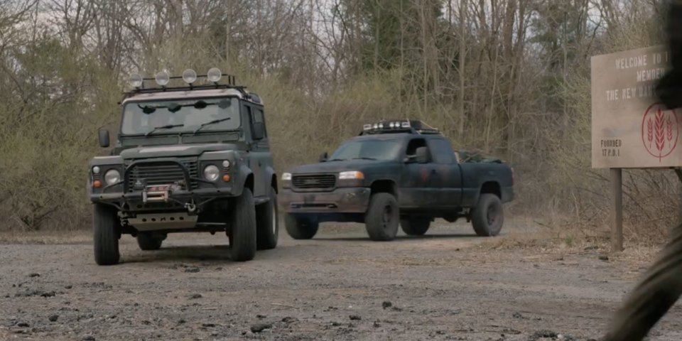 Land-Rover Defender 90