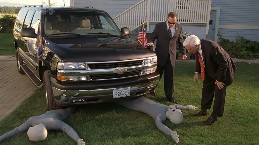 2003 Chevrolet Suburban LS C-1500 [GMT830]