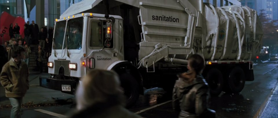 Mack MR as Peterbilt