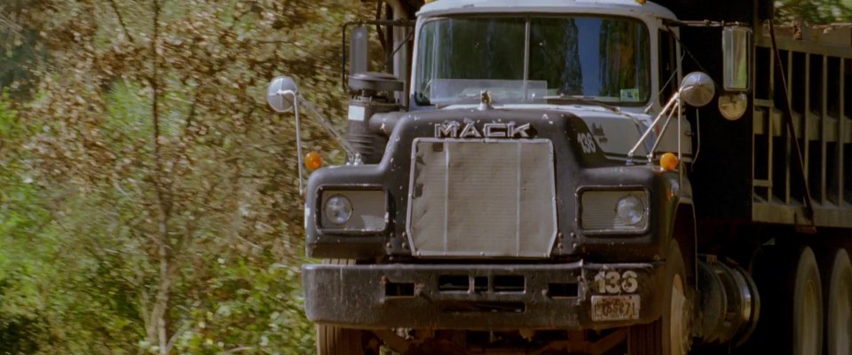 Mack R-Series
