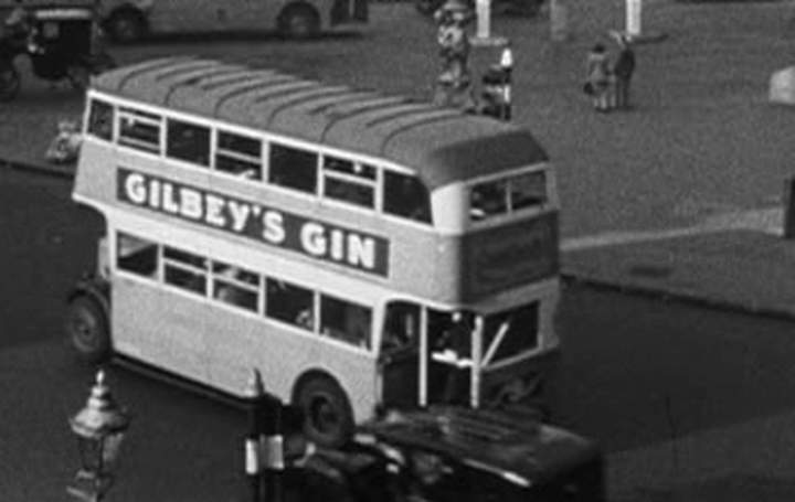 1944 Daimler CWA6 D-Class Duple UH30/26R Austerity Body