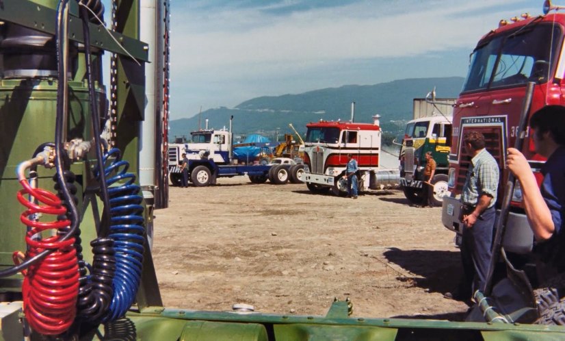 White-Freightliner WFT