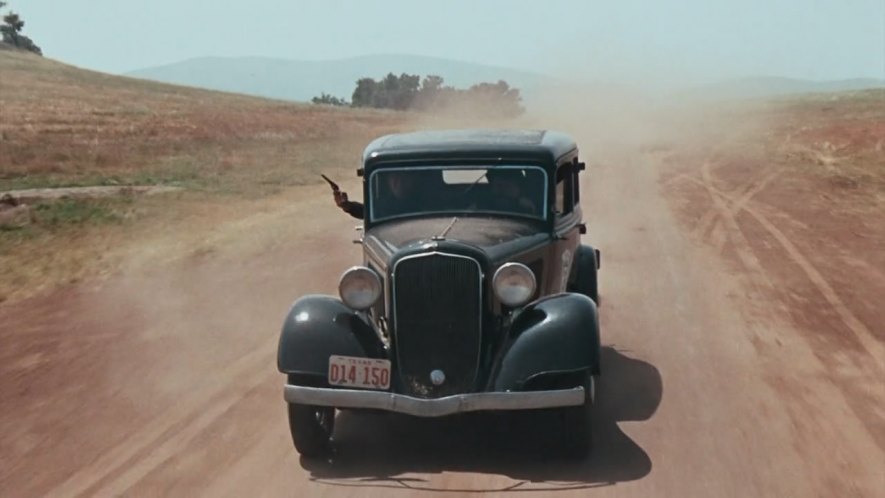 1933 Plymouth De Luxe [PD]