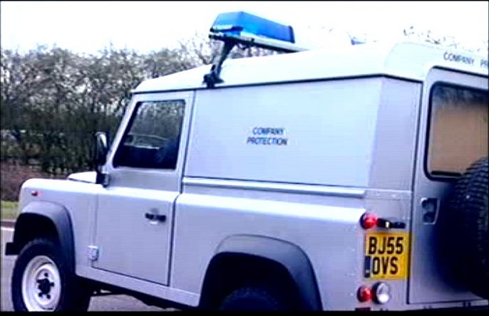 2005 Land-Rover Defender 90 Td5 County