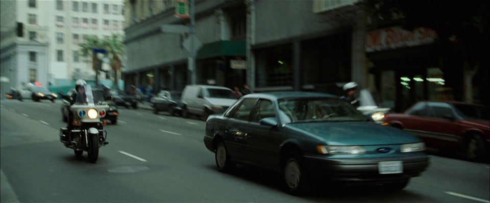 1992 Ford Taurus GL [DN5]