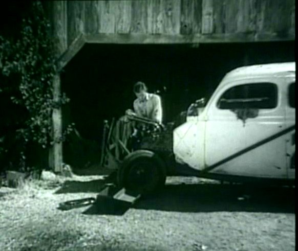 1935 Ford V8 Tudor [48]