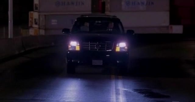 2002 Cadillac Escalade [GMT820]
