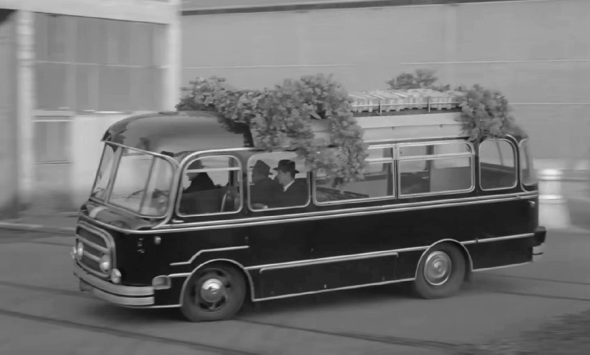 1958 Renault 2,5T Amiot [R2168]