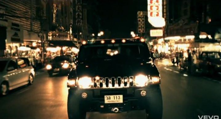 2003 Hummer H2 [GMT820]