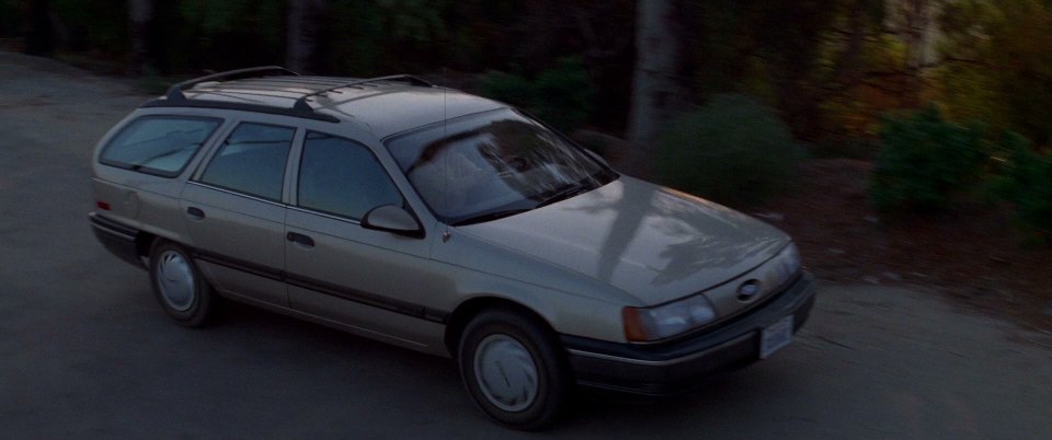 1990 Ford Taurus L Wagon [DN5]