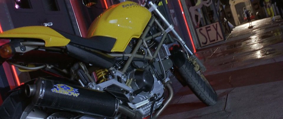 Ducati Monster 900