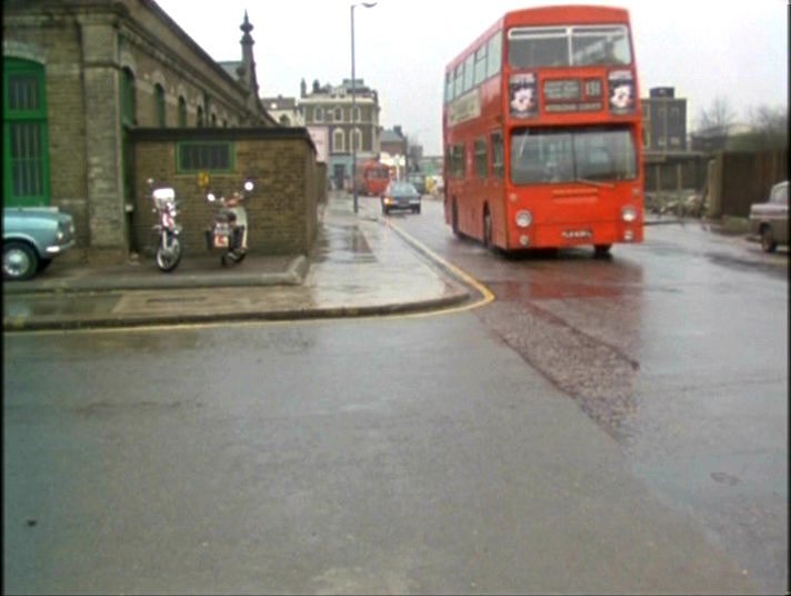 Daimler Fleetline MCW Body
