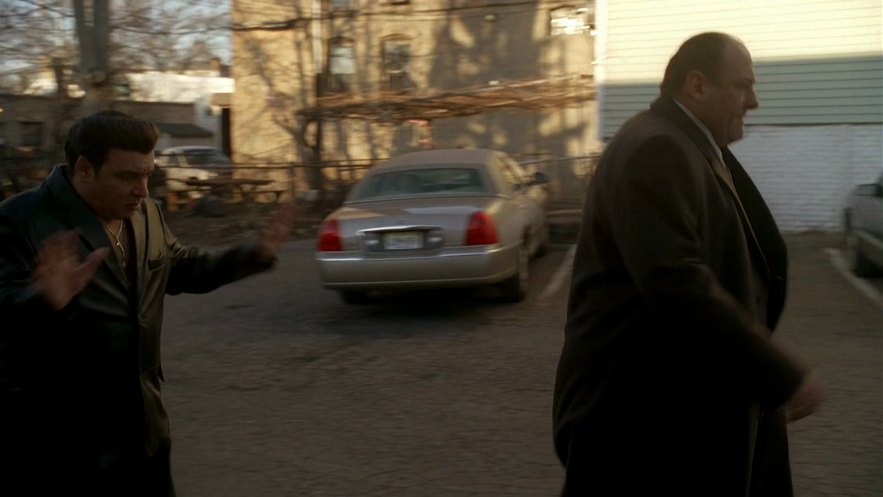 2003 Lincoln Town Car