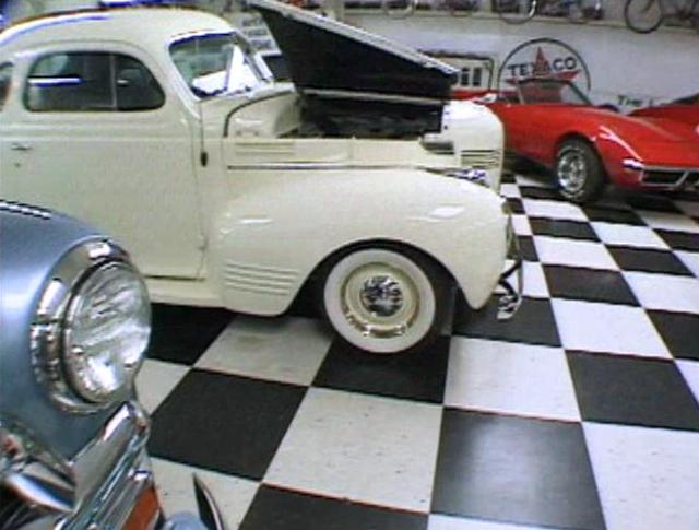 1939 Dodge Luxury Liner Special Business Coupe [D-11]
