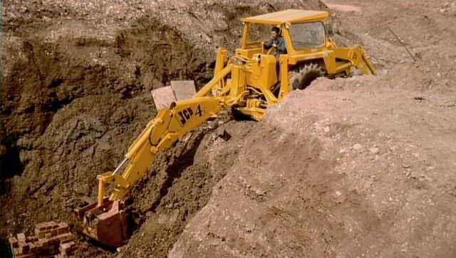JCB 4C