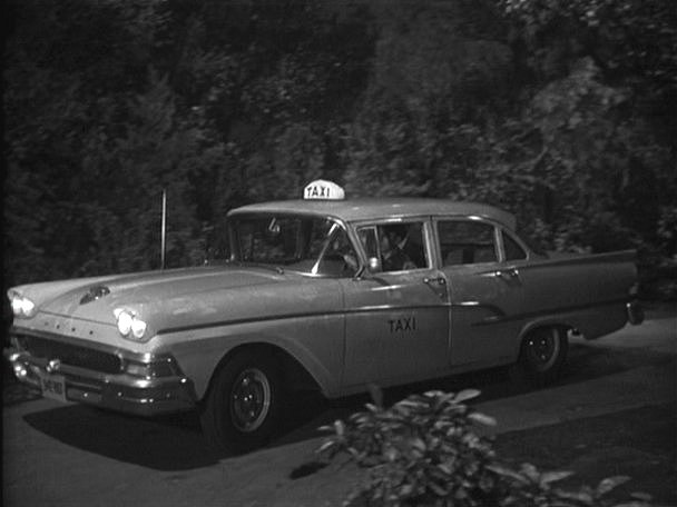 1958 Ford Custom 300 Fordor Sedan