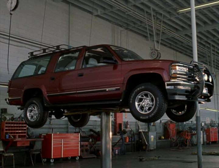 1995 Chevrolet Suburban K-1500 LT [GMT410]