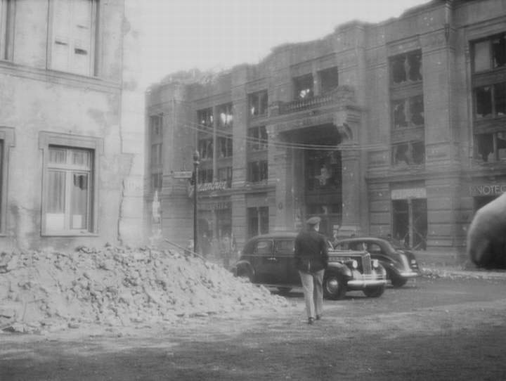 1940 Packard Custom Super Eight Formal Sedan [180]