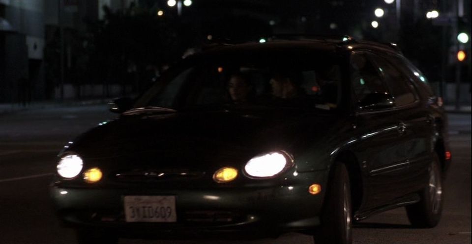 1998 Ford Taurus SE Comfort Wagon [DN101]