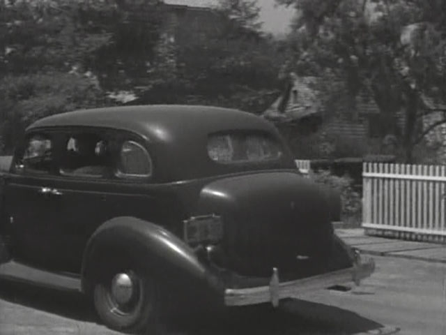 1937 Studebaker Dictator 8 Touring Sedan