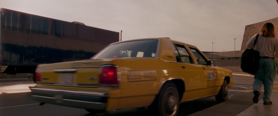 1989 Ford LTD Crown Victoria