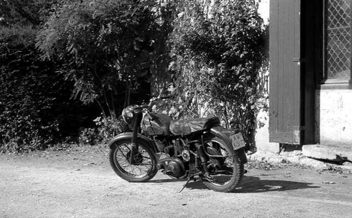 BSA B33