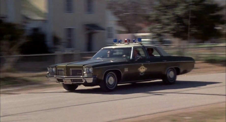 1972 Oldsmobile Delta 88 Royale Town Sedan