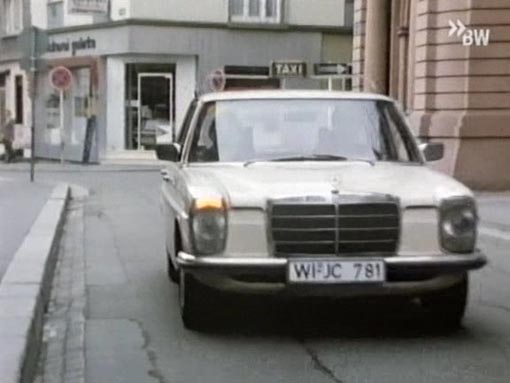1974 Mercedes-Benz 200 D [W115]