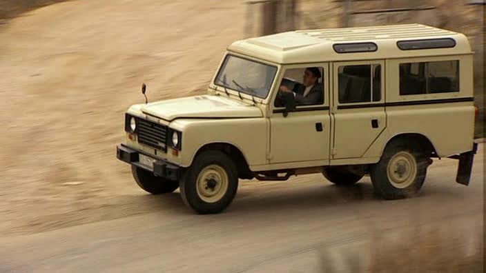 1983 Land-Rover Santana 109'' Series IIIa Super