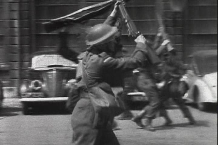 1937 Ford V8 30 hp Saloon [78]