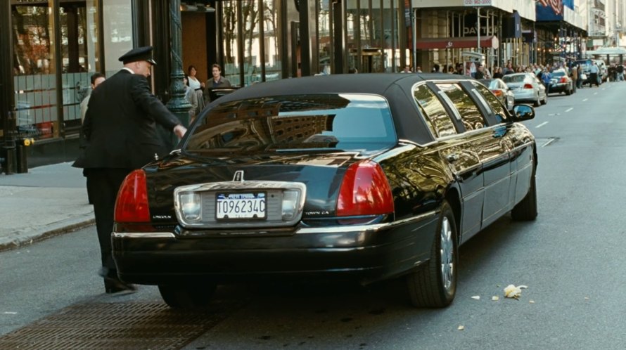 2003 Lincoln Town Car Stretched Limousine